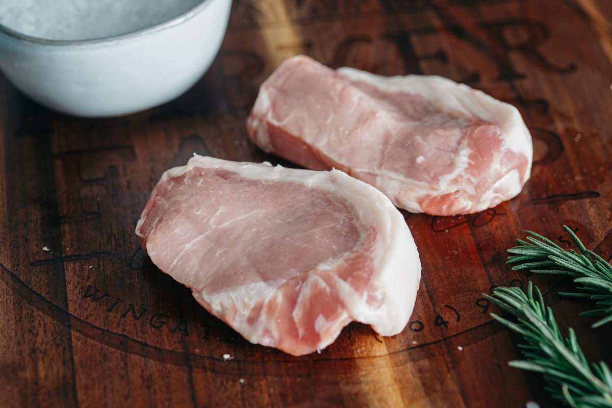 Forestraised Boneless Pork Chops (2/pack) Avg. 1014oz/pack Market